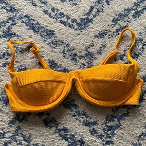 New- yellow padded swim top